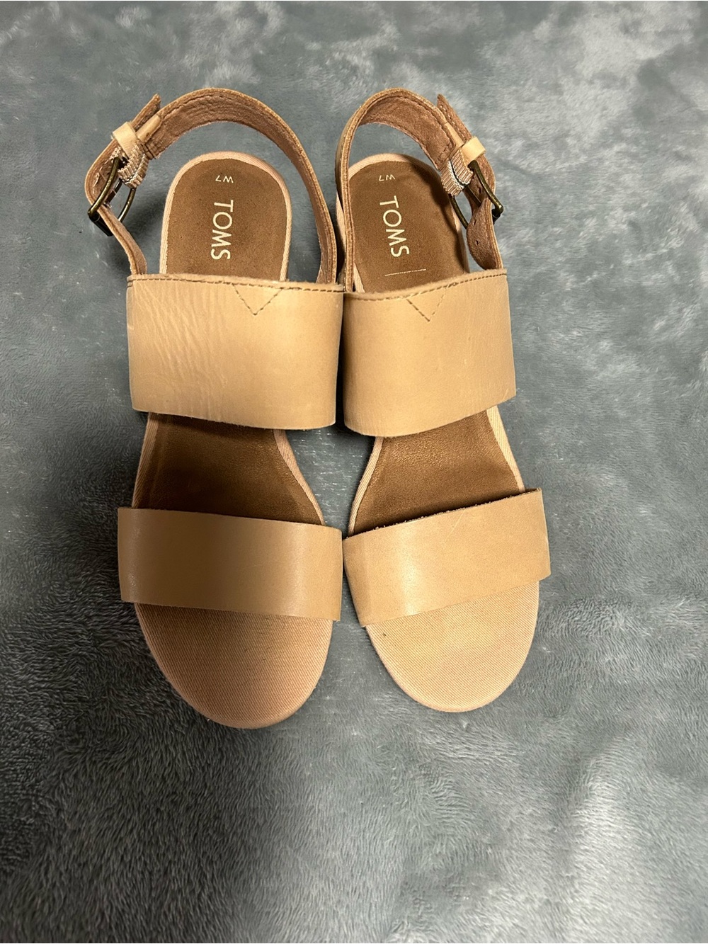 TOMS Tan Heels US 7